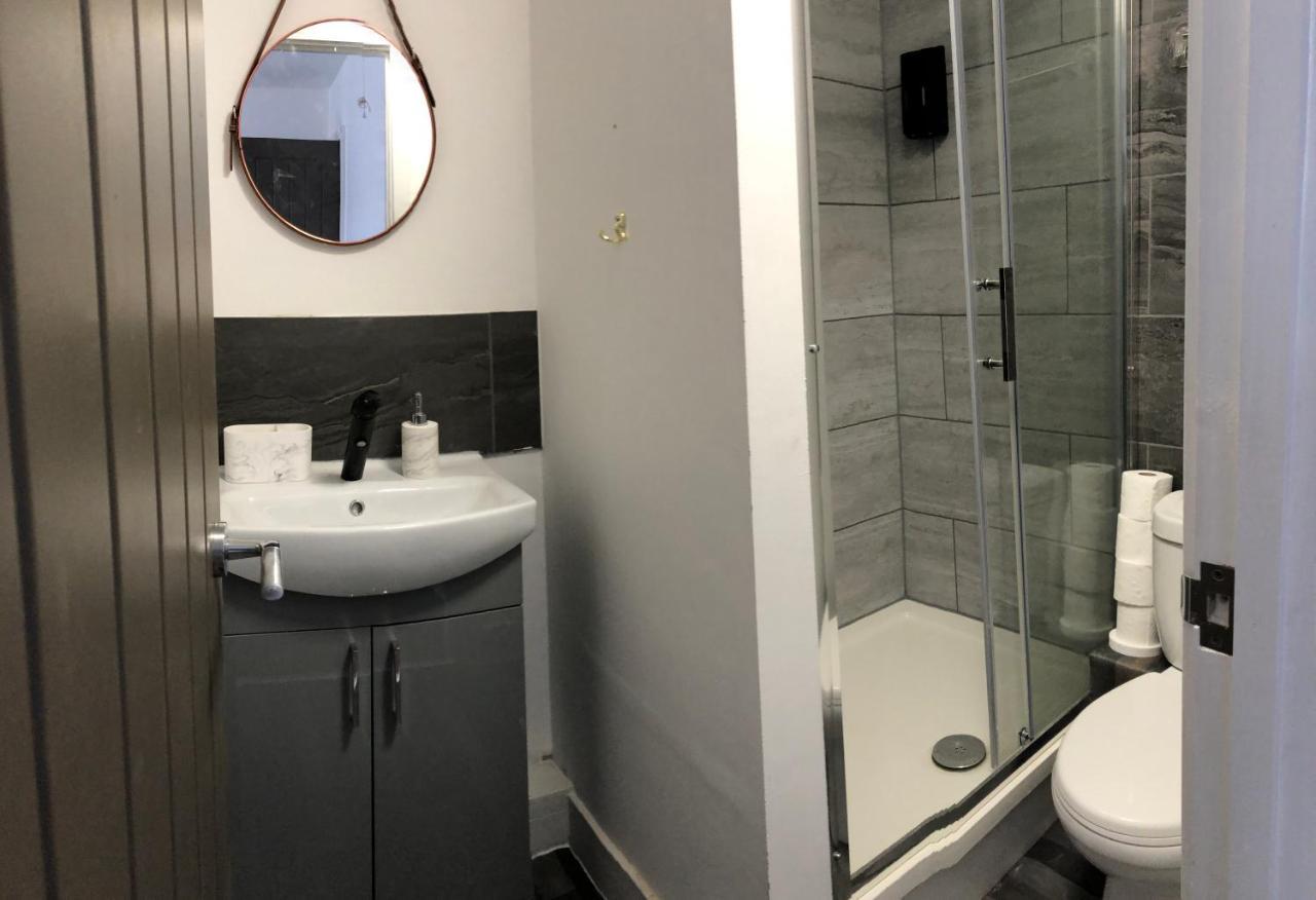 Blue House Bed & Breakfast Линкълн Екстериор снимка